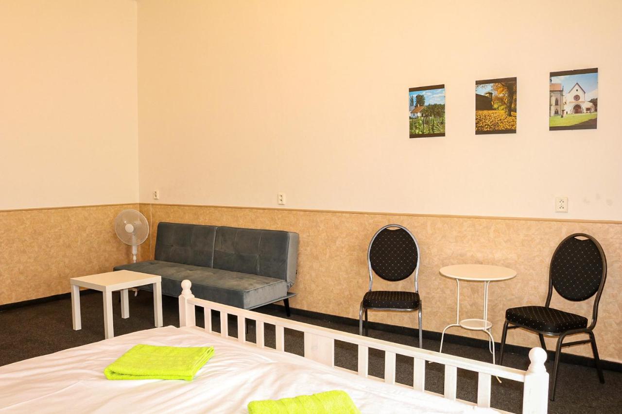 Welcome Hostel & Apartments Praguecentre Exterior photo